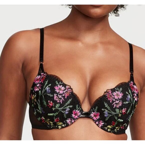 NWOT! 36D Victoria’s Secret "Very Sexy" Pushup Bra, floral lace, patent accents - Picture 1 of 4